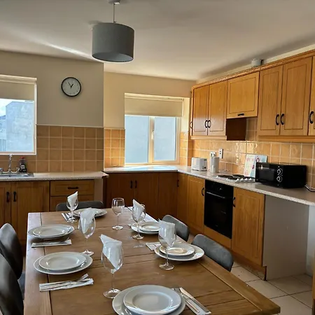 Lejlighed Three Bedroom *