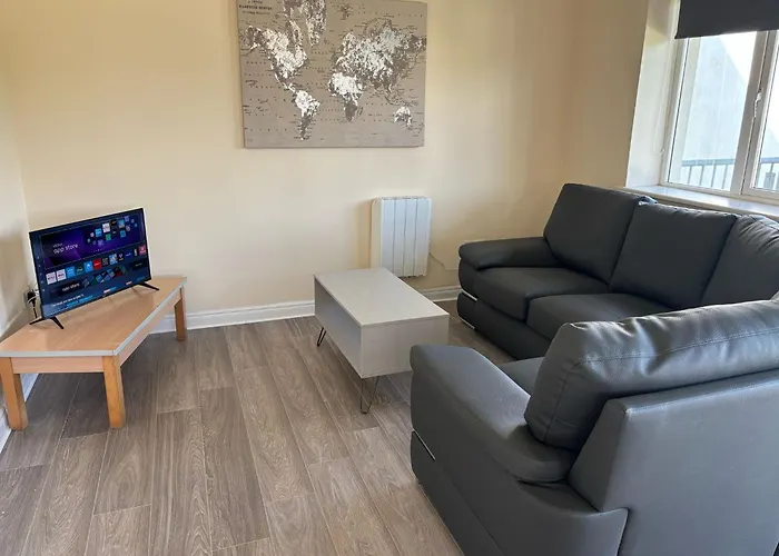 公寓 Three Bedroom *